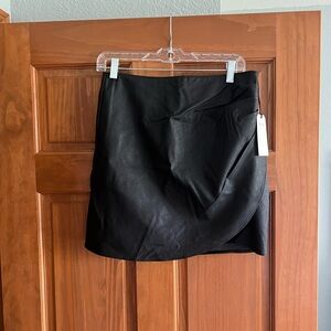 NWT Abercrombie Black vegan leather mini skirt M